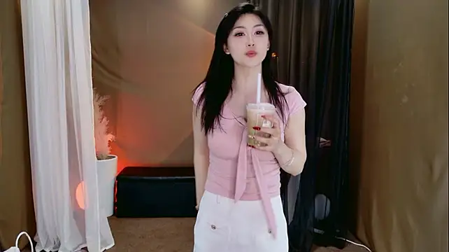 Banana-Milk69 stripchat live cam model