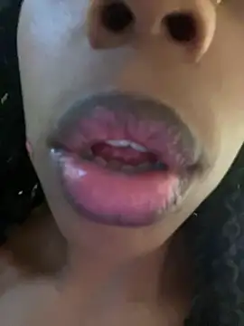 mochaamor stripchat live cam model