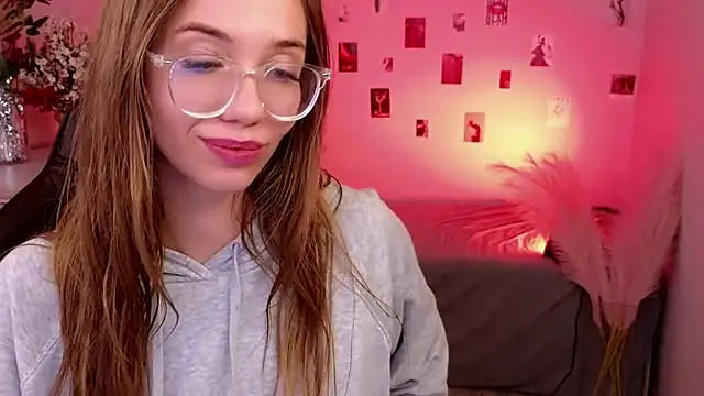 Cutie__Kitty stripchat live cam model
