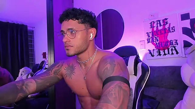 Alessandro_Vanni stripchat live cam model