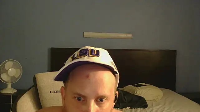 ConversationalistX stripchat live cam model