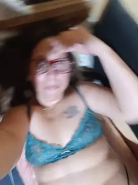 cari75 stripchat live cam model