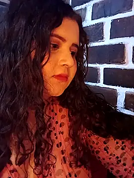 Celestehotcurvy stripchat live cam model