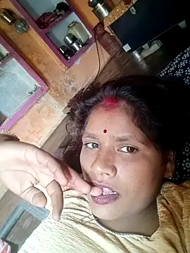 Ravita_bahat stripchat live cam model