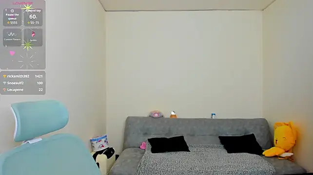 Sofisky2 stripchat live cam model