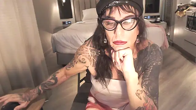transagera stripchat live cam model