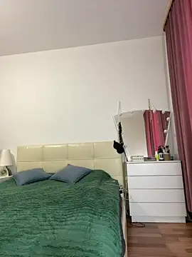 MiraMiss stripchat live cam model