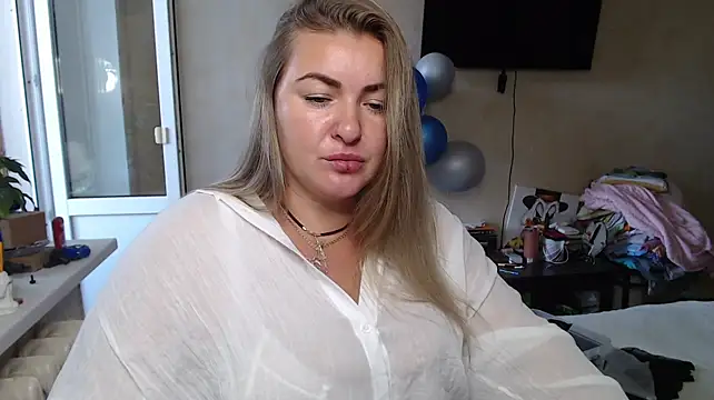 NikaSkylink stripchat live cam model