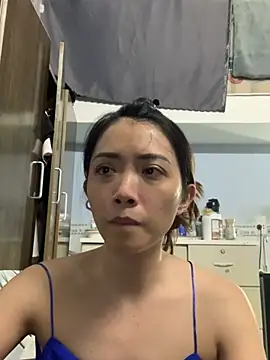 Minee1202 stripchat live cam model