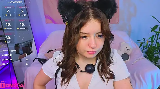 selenamils stripchat live cam model