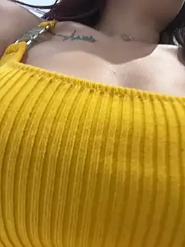 mollymm stripchat live cam model