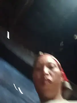 NIANIAKUTE stripchat live cam model