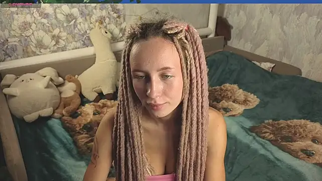 cutest_lucy stripchat live cam model