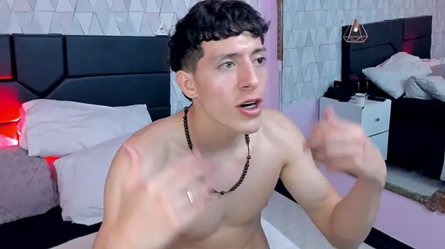 TheGhostforeeonss stripchat live cam model