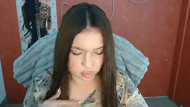 Camilla_Lovee stripchat live cam model
