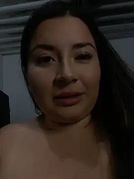 LunaDiaz999 stripchat live cam model
