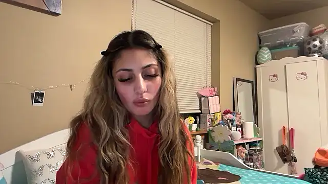 Badbihdani18 stripchat live cam model