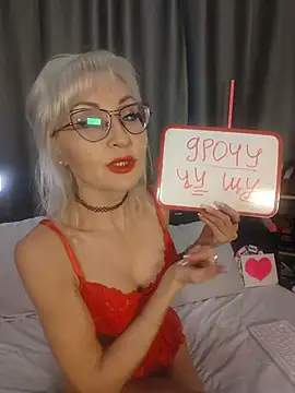 Milforja stripchat live cam model