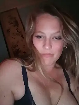 CharleeTate stripchat live cam model