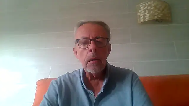 tuggy59 stripchat live cam model
