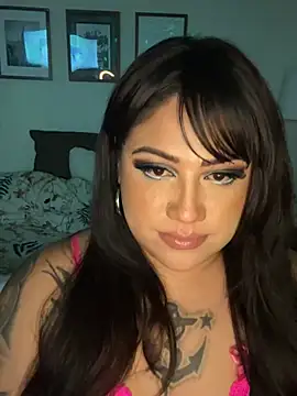 Phoenixcalixo stripchat live cam model