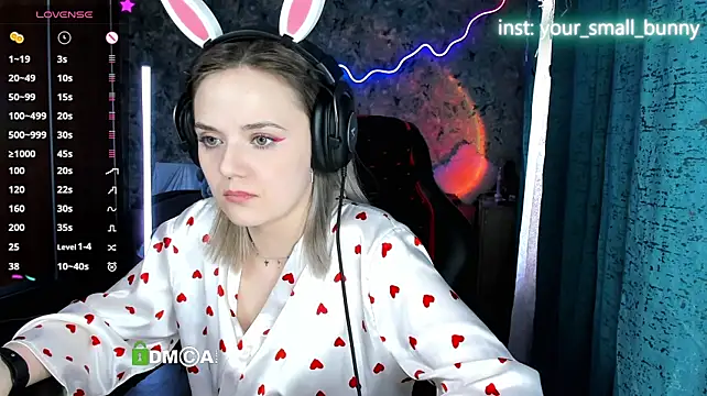 Your_small_bunny stripchat live cam model