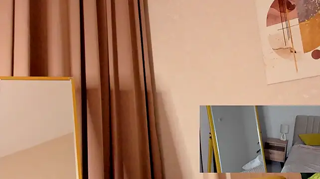 LeticiaRomano stripchat live cam model