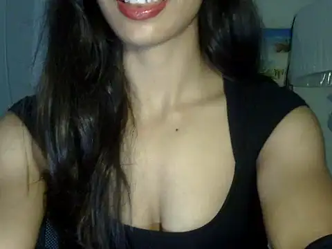 lusty_tanu stripchat live cam model