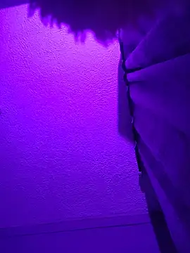 Tokiio_petiit stripchat live cam model
