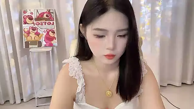 xiao--su stripchat live cam model