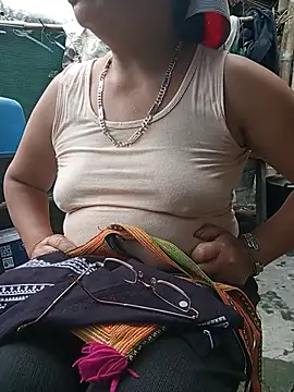 Bella-Camel stripchat live cam model