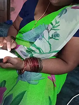 Tamil-lakhmi stripchat live cam model
