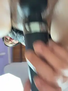 nixierose_ stripchat live cam model