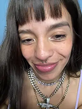 LoliiMaddy stripchat live cam model