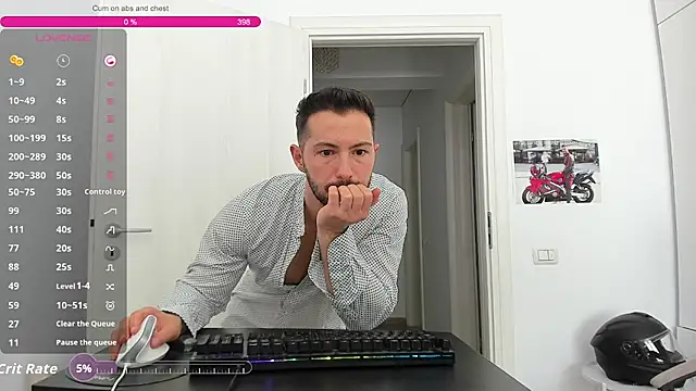 ZackFraser stripchat live cam model