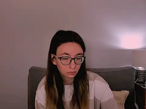 AnnaNatural stripchat live cam model