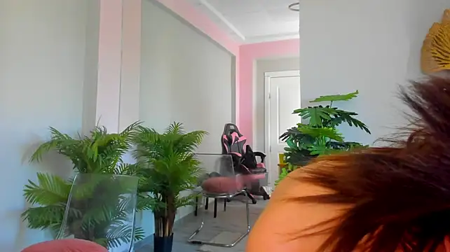 FreyaFever stripchat live cam model
