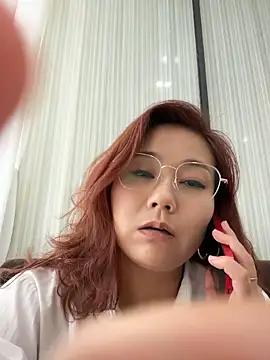Elowen-520 stripchat live cam model
