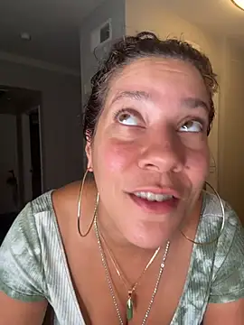 Bigbuttbrooklynn stripchat live cam model