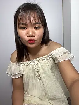 Ari_baby9 stripchat live cam model