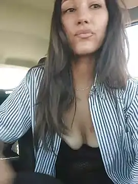 Linda_Ernestine stripchat live cam model