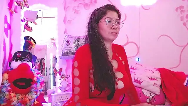 dainaflowers stripchat live cam model