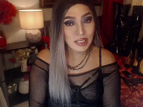 SamanthaAlmazora stripchat live cam model