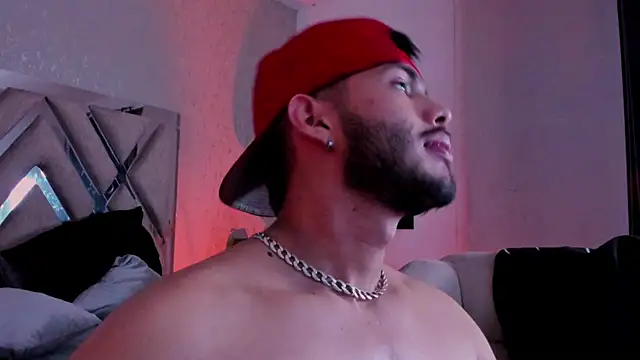 Vincentblack stripchat live cam model