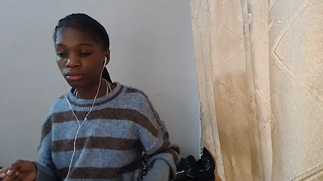 PetiteBarbie_05 stripchat live cam model