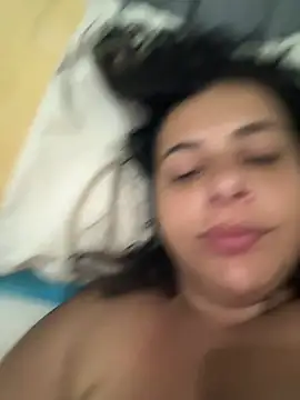milabbwES stripchat live cam model