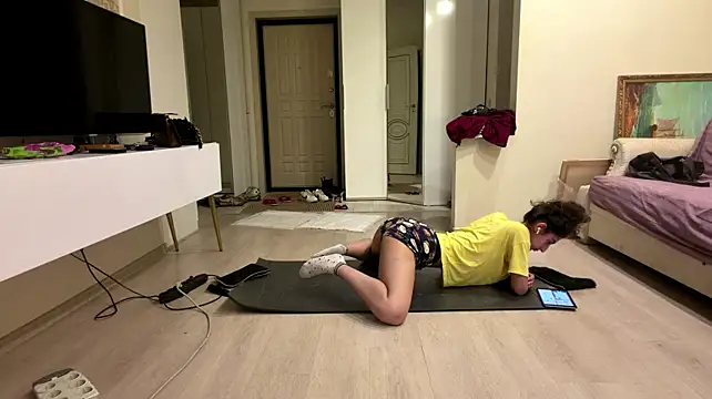 ShantiLeavitt stripchat live cam model