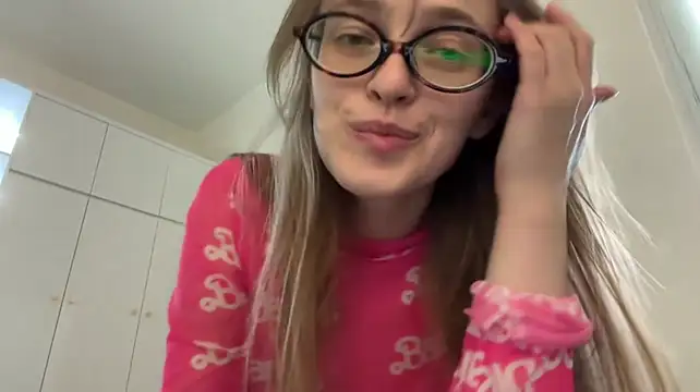 EarlenePedrogo stripchat live cam model