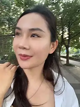 Yanyan-918 stripchat live cam model