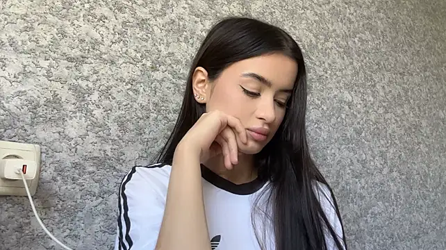 TeganBenek stripchat live cam model